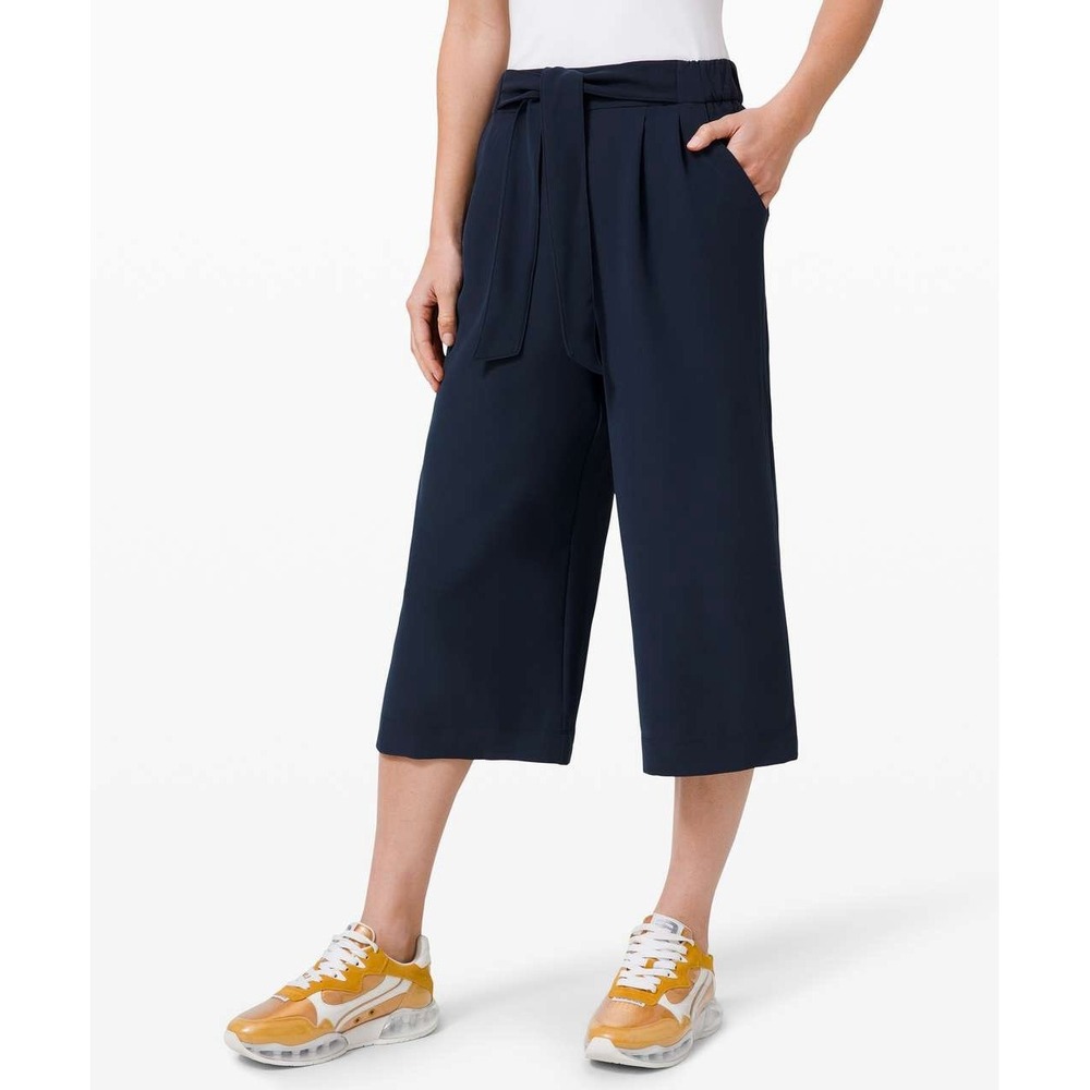 Lululemon Noir Crop Pants Size 8 Black Wide Leg High Rise Tie Waist